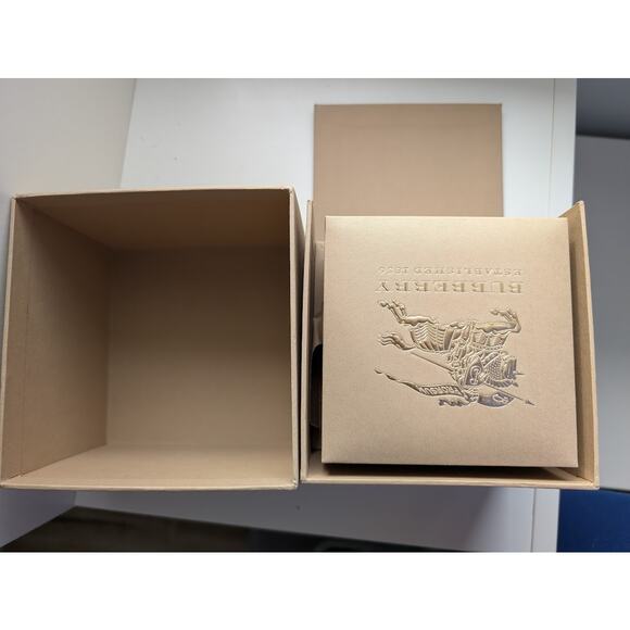 Burberry BU9233 Rose Gold Women's Watch – Sapphire Crystal – Swiss Made – NIB - Picture 4 of 10